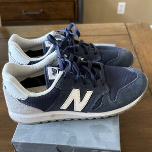 New Balance Women’s Blue and Gray Sneakers